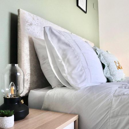 Stunning Apartment, Sleeps 4, Central London, 1 Bedroom, Zone 1, Kennington - Open For Business Stays, Long Stays And Families Relocating ภายนอก รูปภาพ