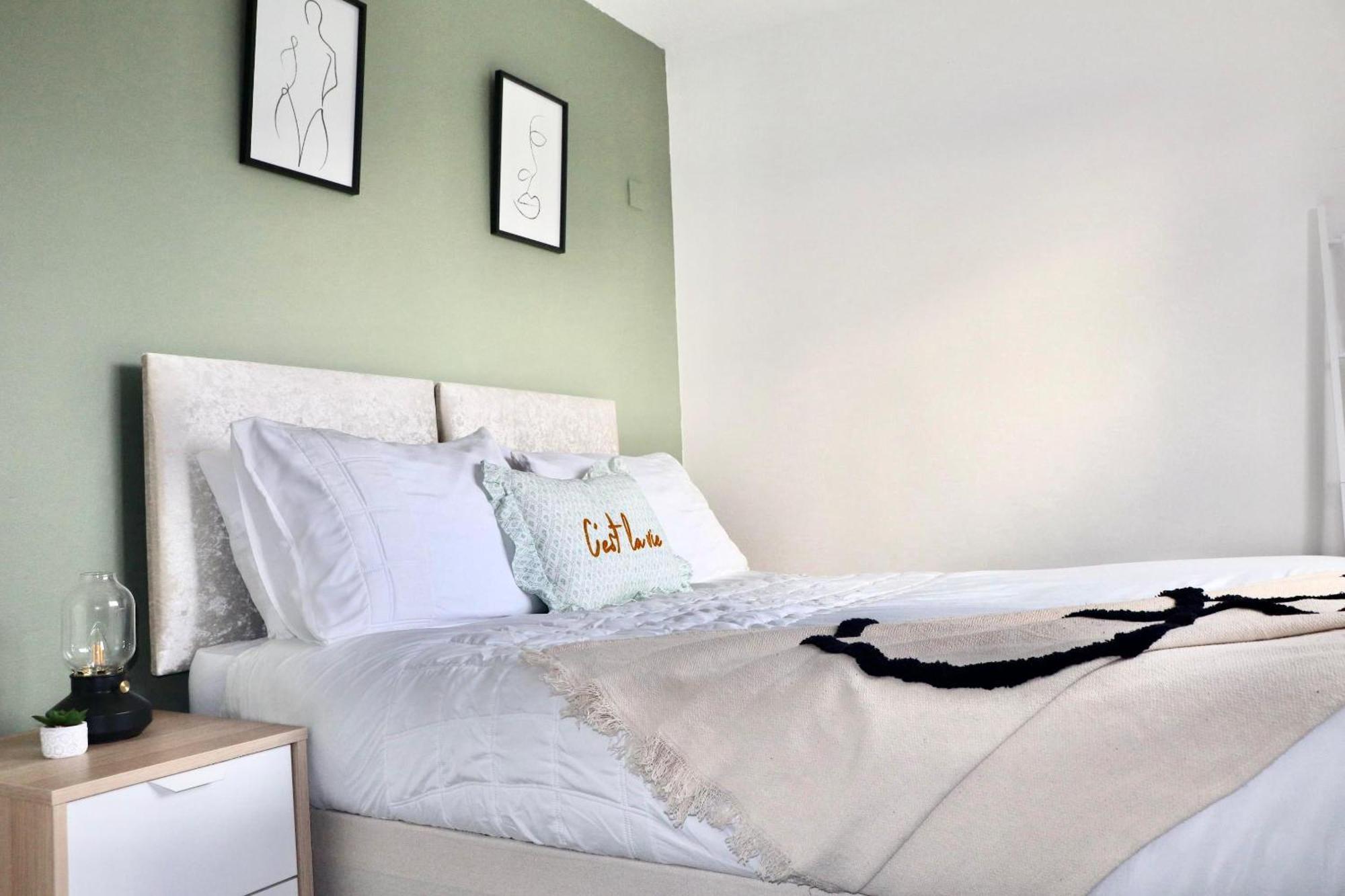Stunning Apartment, Sleeps 4, Central London, 1 Bedroom, Zone 1, Kennington - Open For Business Stays, Long Stays And Families Relocating ภายนอก รูปภาพ