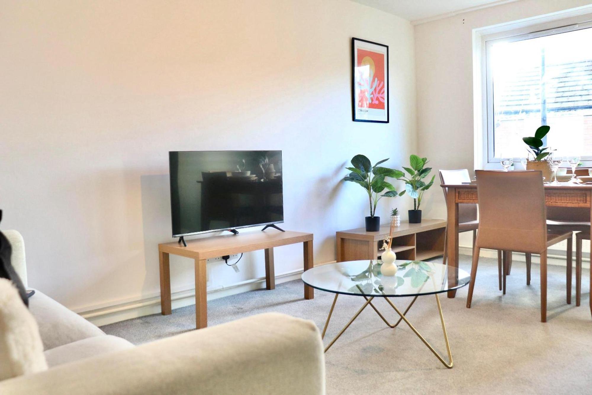 Stunning Apartment, Sleeps 4, Central London, 1 Bedroom, Zone 1, Kennington - Open For Business Stays, Long Stays And Families Relocating ภายนอก รูปภาพ
